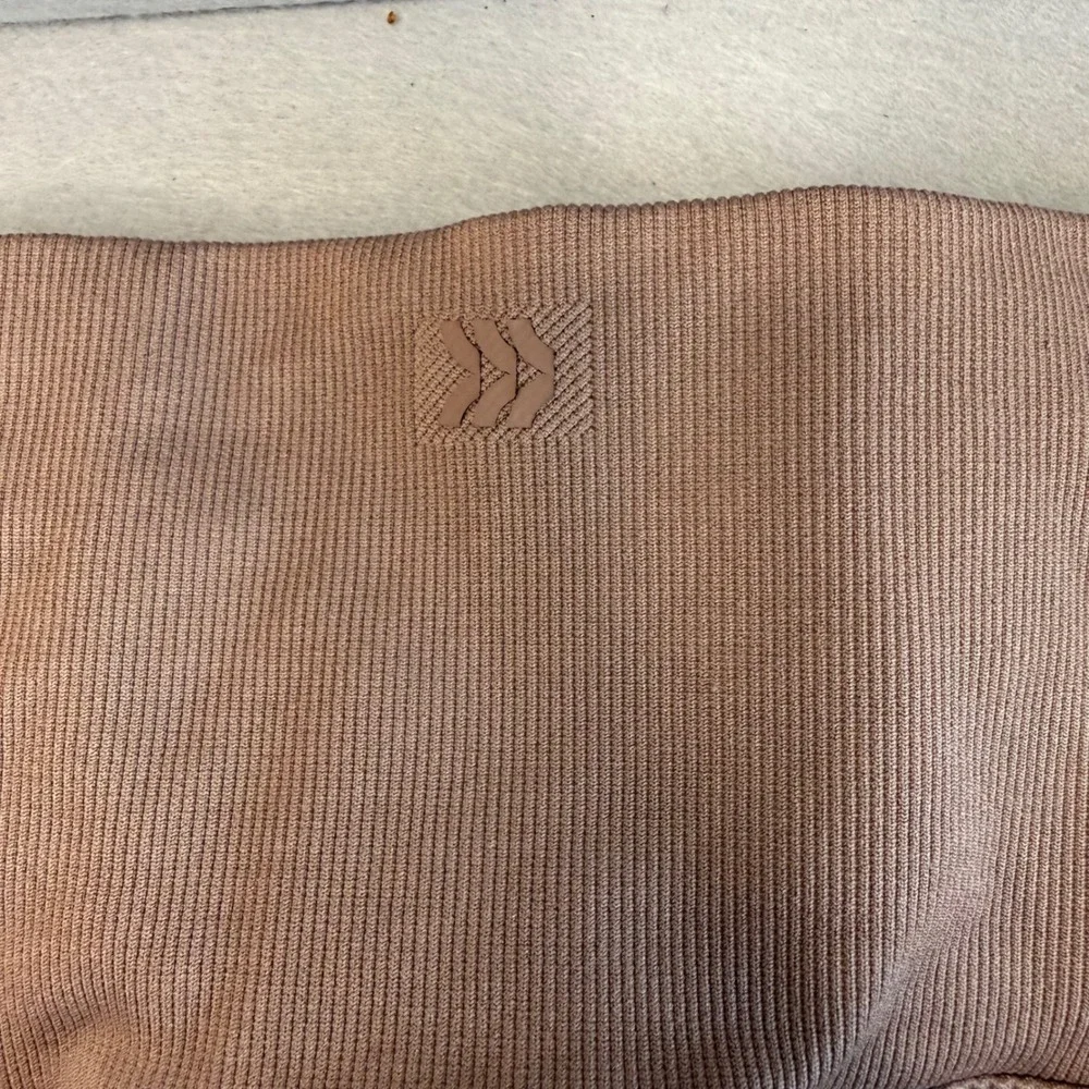 All In Motion Womens Seamless High Rise Bike Shorts Taupe Small Activewear